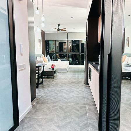 Scarletz Suites Klcc By Luxe Suites Κουάλα Λουμπούρ Δωμάτιο φωτογραφία