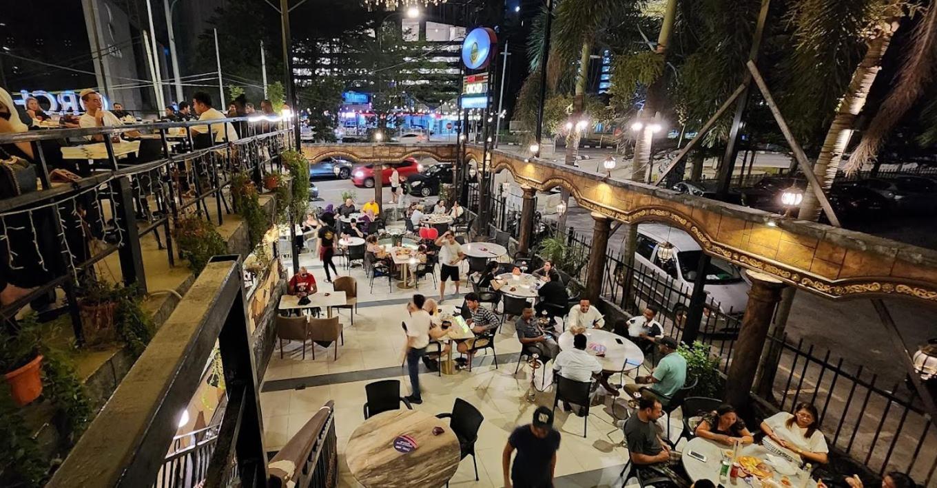 Scarletz Suites Klcc By Luxe Suites Κουάλα Λουμπούρ Εξωτερικό φωτογραφία