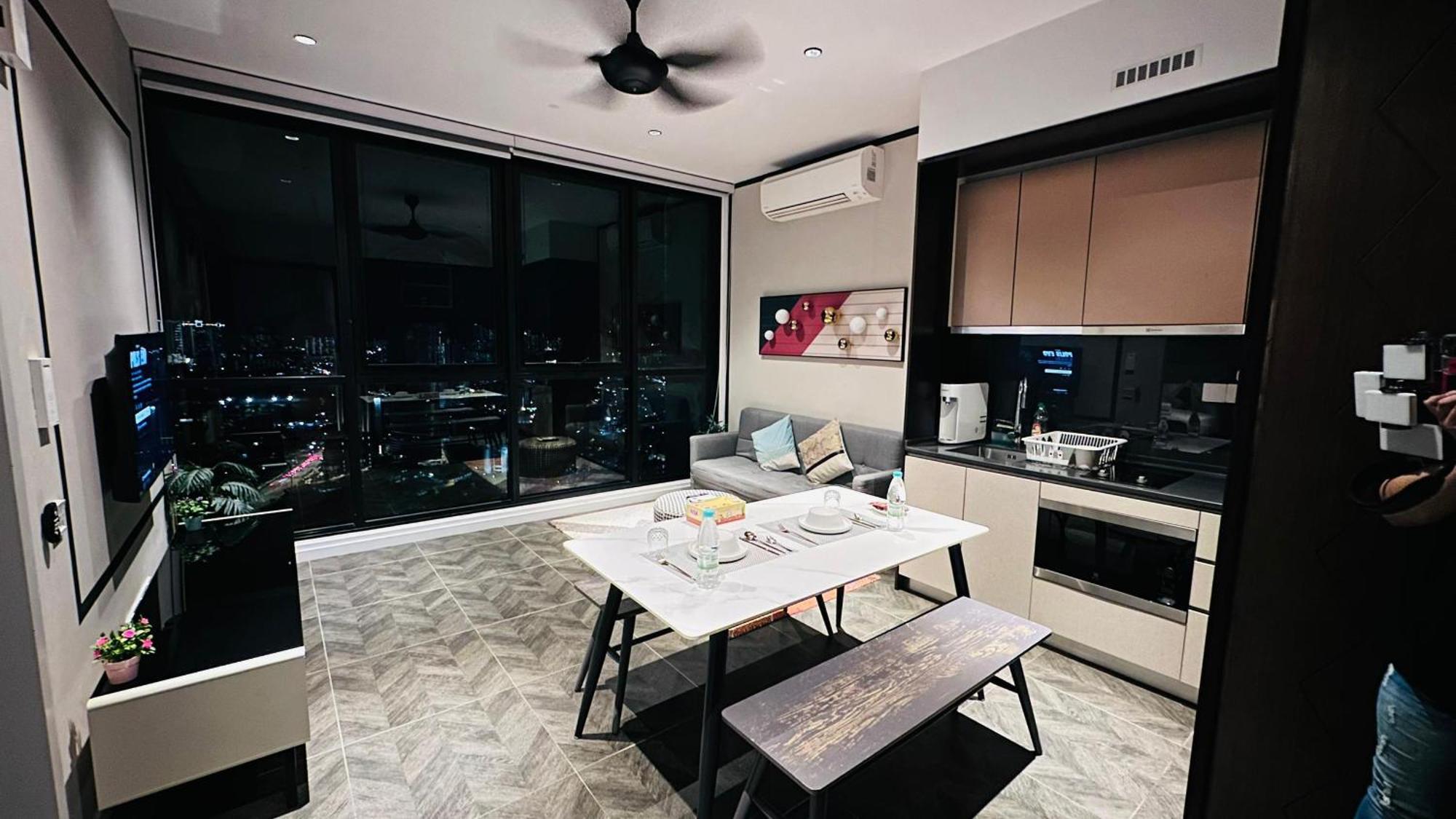 Scarletz Suites Klcc By Luxe Suites Κουάλα Λουμπούρ Δωμάτιο φωτογραφία