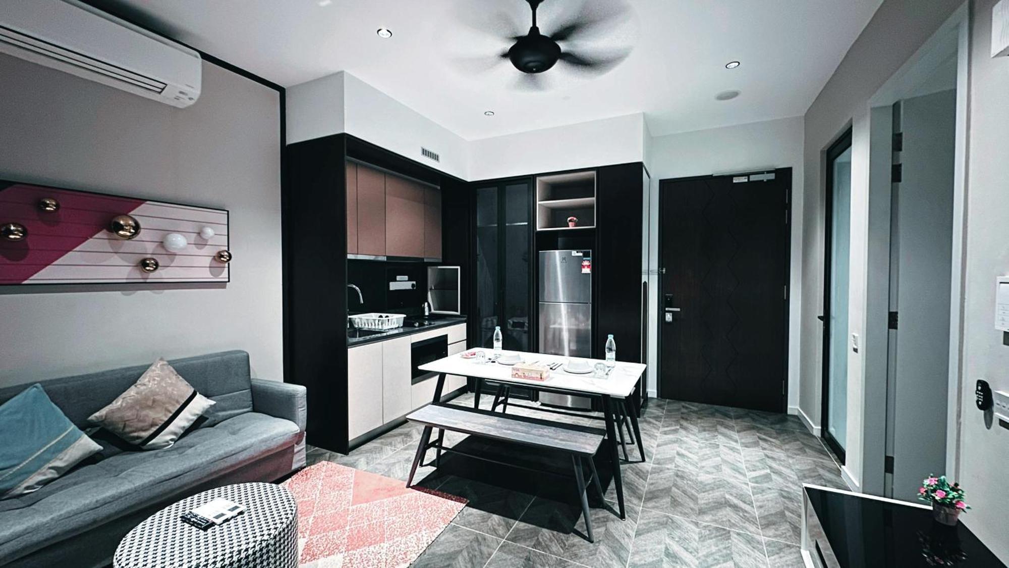 Scarletz Suites Klcc By Luxe Suites Κουάλα Λουμπούρ Δωμάτιο φωτογραφία