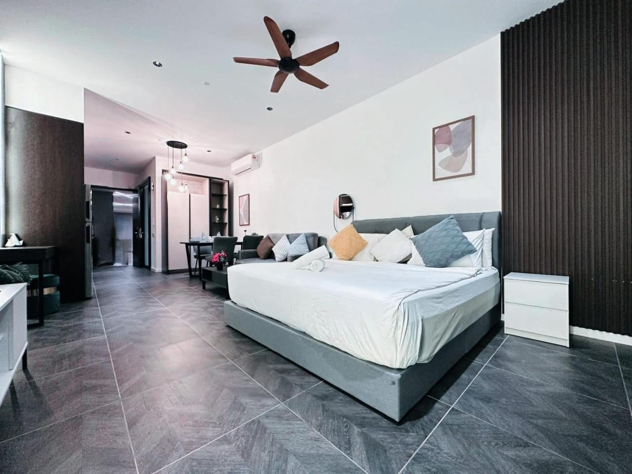 Scarletz Suites Klcc By Luxe Suites Κουάλα Λουμπούρ Εξωτερικό φωτογραφία