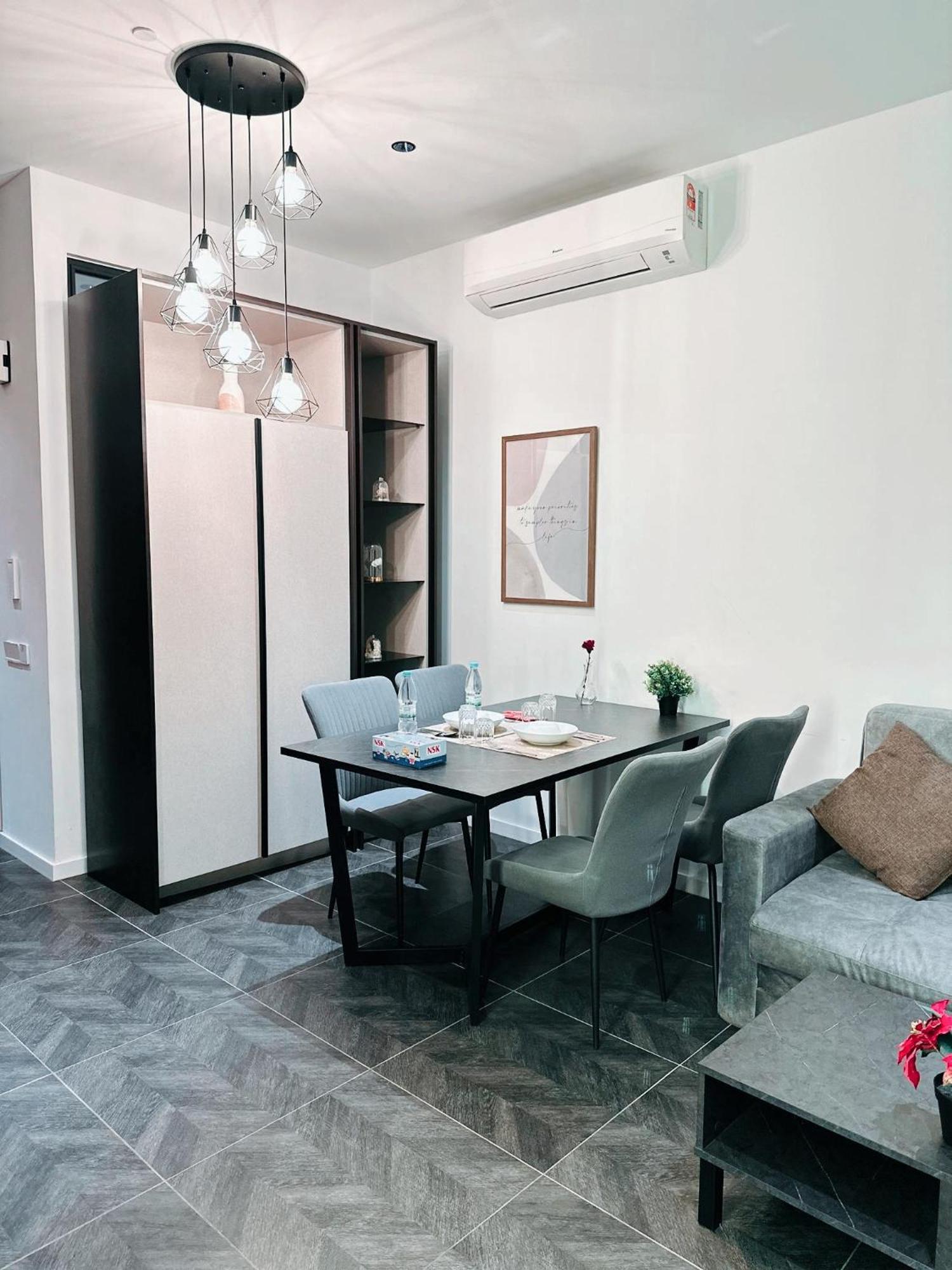 Scarletz Suites Klcc By Luxe Suites Κουάλα Λουμπούρ Δωμάτιο φωτογραφία